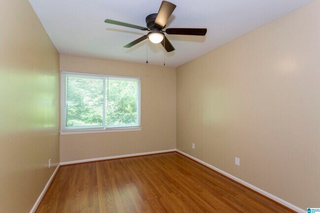 Building Photo - 804 Vestavia Villa Ct
