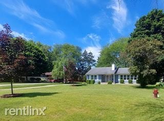 Building Photo - 3 br, 1.5 bath House - 1595 Coolidge Ave 1...