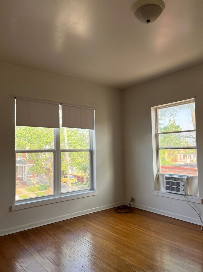 Building Photo - 307 Herkimer St