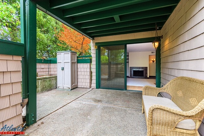 Building Photo - 320 Soquel Ave