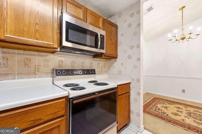 Building Photo - 1306 McClelen Way