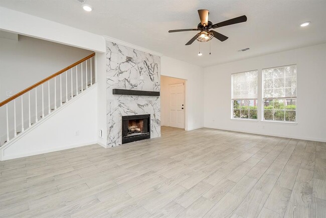Building Photo - 1510 Plumwood Dr