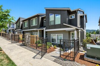 Building Photo - Brand New Townhome in Pleasant Valley Vill...