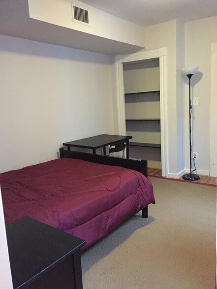 Second floor east facing bedroom - 519 North Washington Street