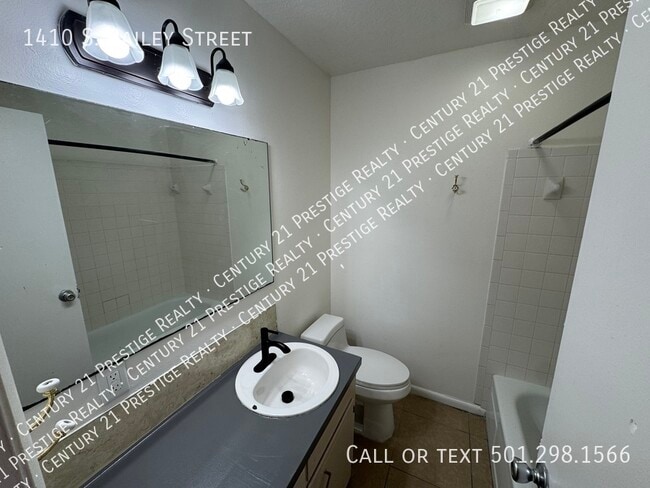 Building Photo - 1410 S Bailey St