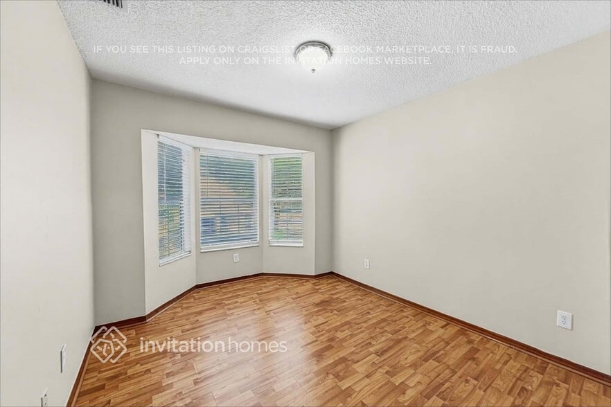 Building Photo - 1603 Chatham Cir