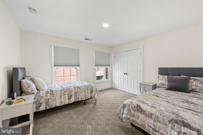 Building Photo - 9735 Beman Woods Way