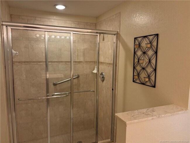 Building Photo - 4210 Gator Trace Ave