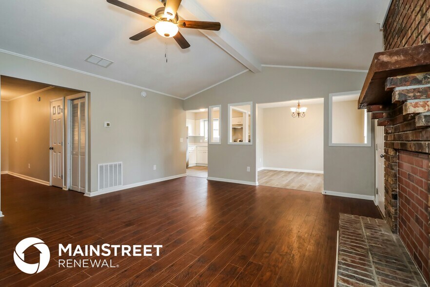 Building Photo - 5282 Buggy Whip Dr N