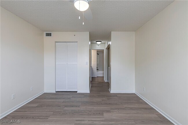 Building Photo - 1275 Wildwood Lakes Blvd