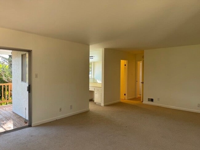 Building Photo - Beautiful home in Laurel Wood