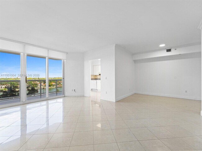 Building Photo - 4779 Collins Ave