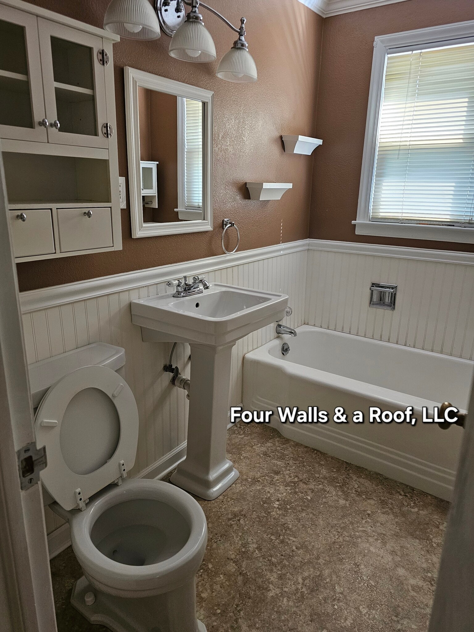 Bathroom Upstairs - 9623 E 32nd St S