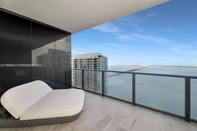 Building Photo - 480 NE 31st St