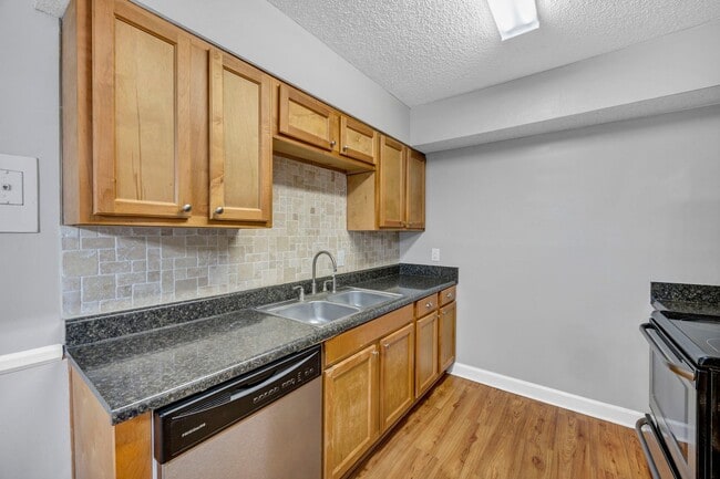 Building Photo - cpc6