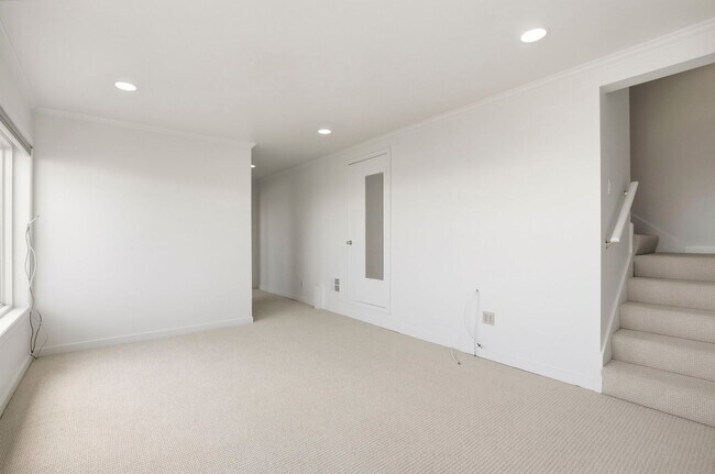 Building Photo - 45 Graystone Terrace