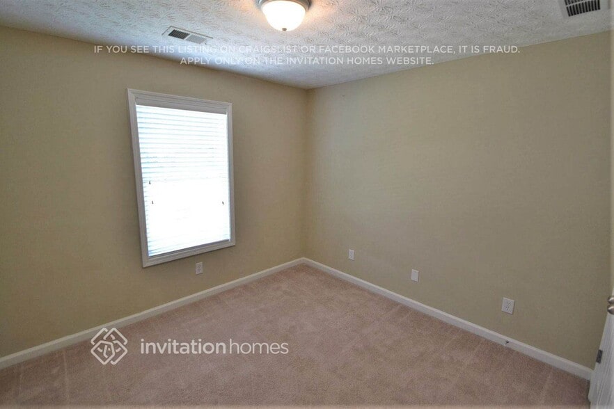 Building Photo - 537 Emerald Pointe Trail