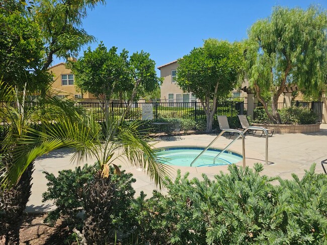 Building Photo - 2862 Echo Springs Dr