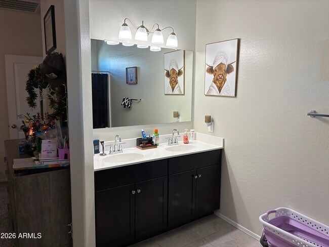 Building Photo - 24588 W Raymond St