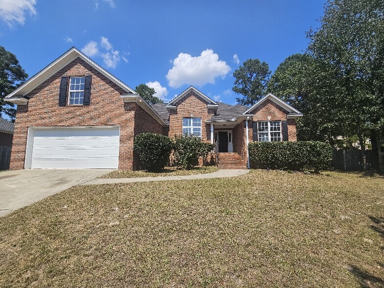 Primary Photo - 507 Holly Ridge Ln