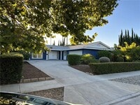 Building Photo - 7827 Maynard Ave