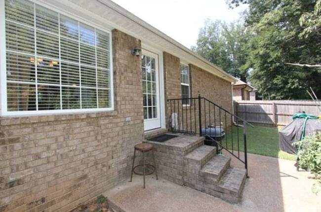 Building Photo - Doublecreek Subdivision