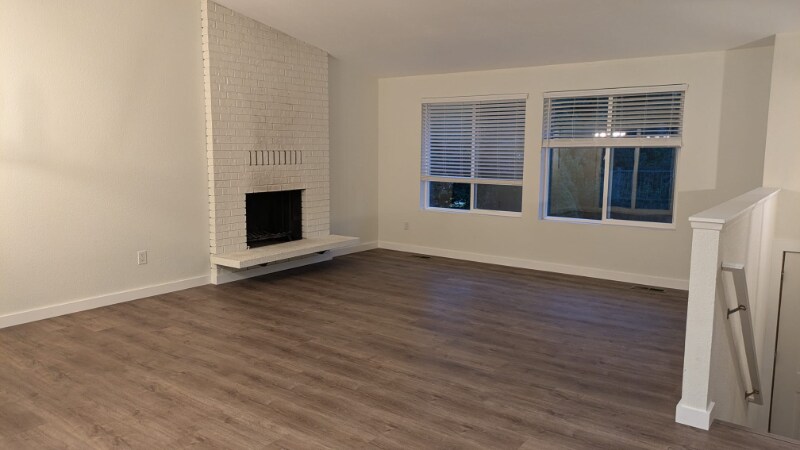 Building Photo - 12518 47th Dr SE