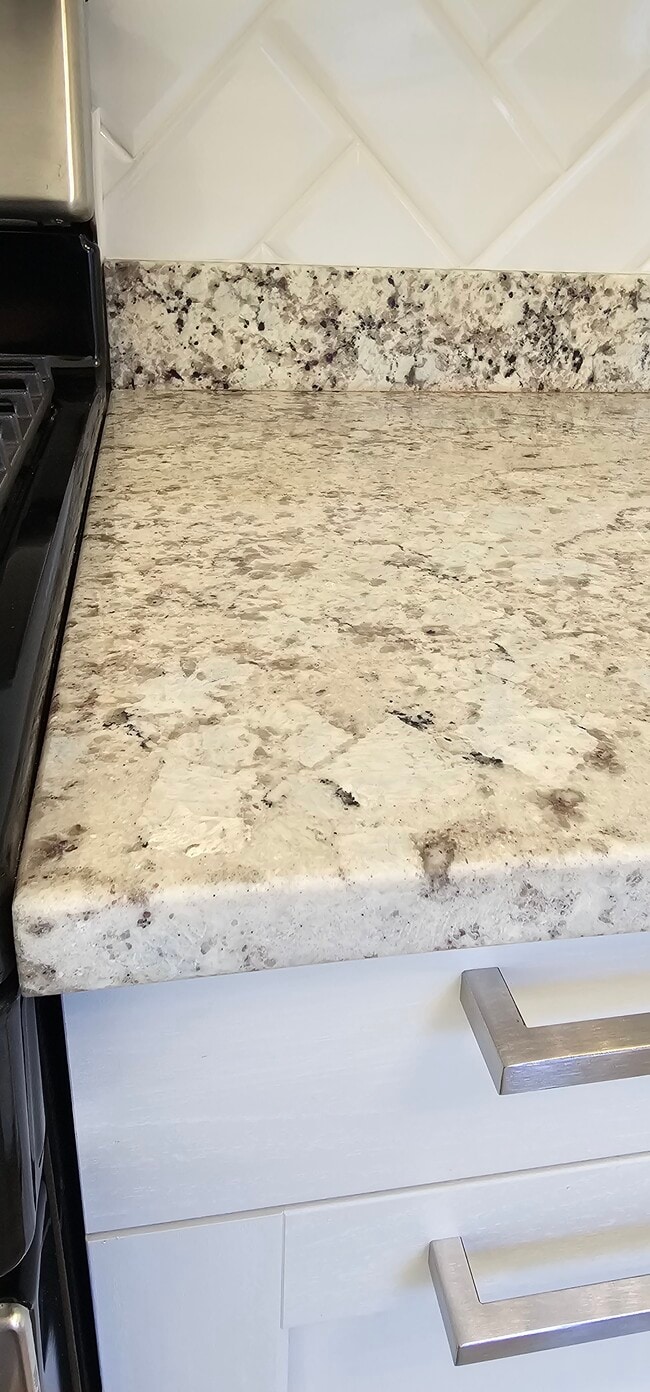 Building Photo - 521-513 13th St NW