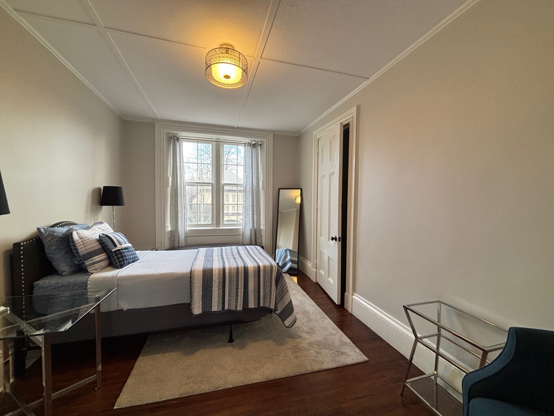 Building Photo - 77 Coggeshall Ave