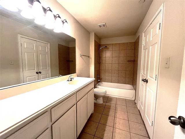 Building Photo - 3259 Wexford Dr