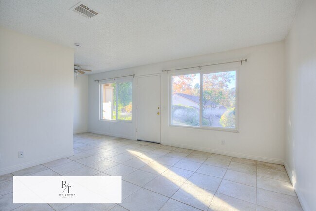 Building Photo - Walnut Valley Unified School District