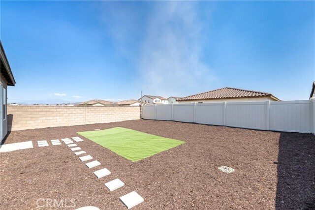 Building Photo - 1231 Trojan Cir