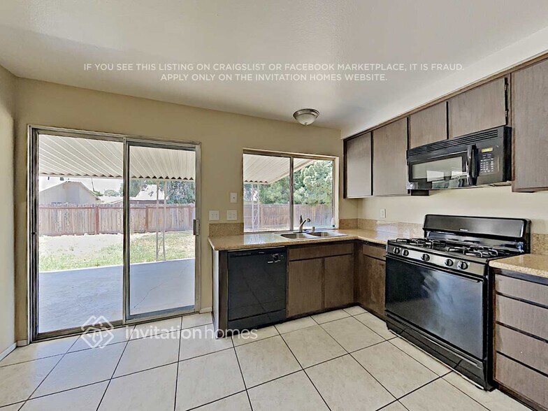 Building Photo - 271 Glenmont Ct