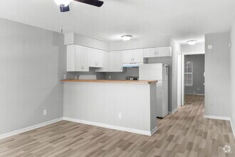Building Photo - 1129 Green St