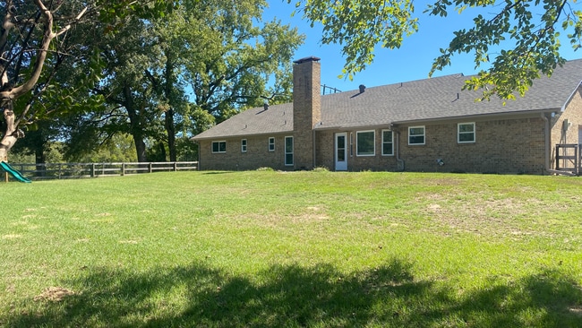 Building Photo - 14508 Hwy 31 W