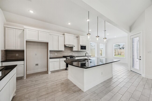 Building Photo - 2810 Wild Berry Ct