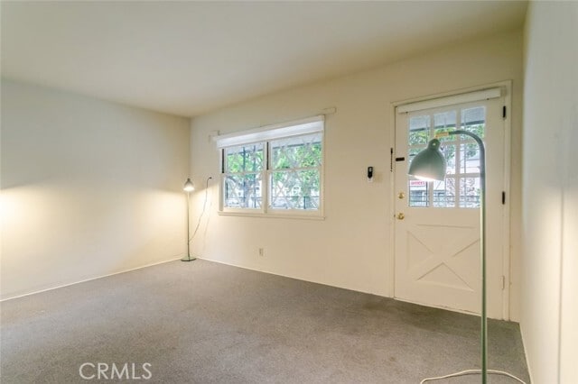 Building Photo - 1600 W Glenoaks Blvd