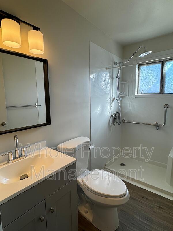 Building Photo - 5008 Alcott St