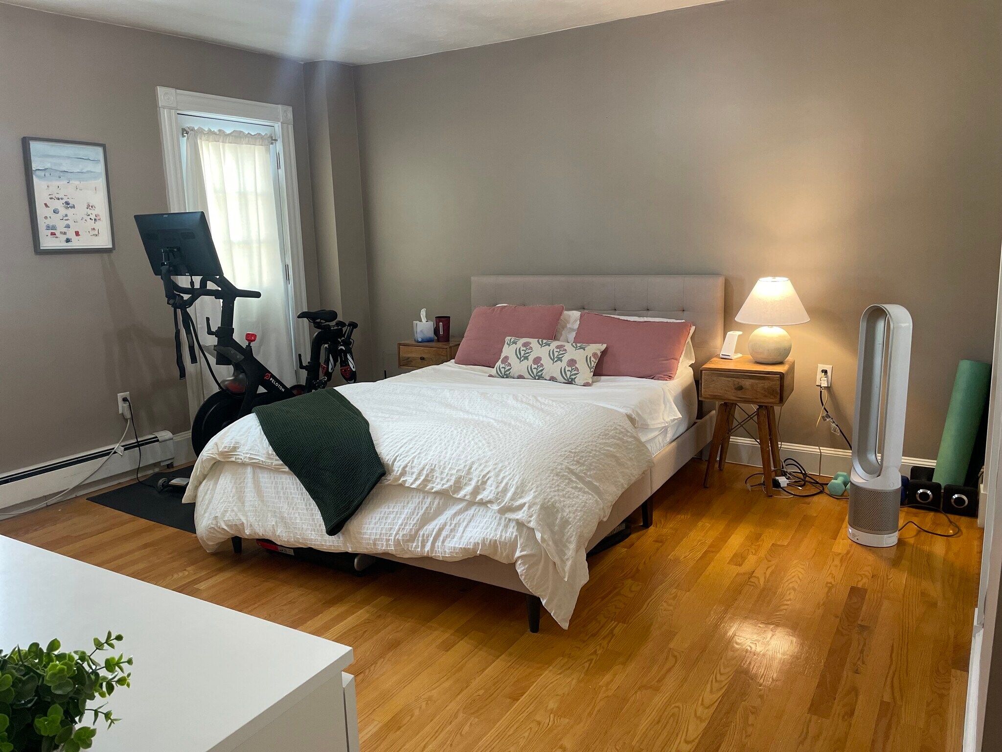 Cozy bedroom that fits a king sized bed (and a peloton) with room to spare - 34 F St