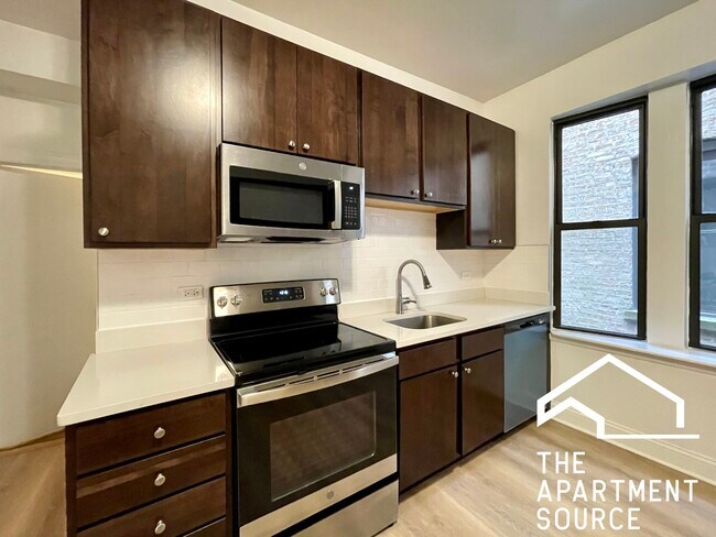 Building Photo - 2323 N Kedzie Blvd