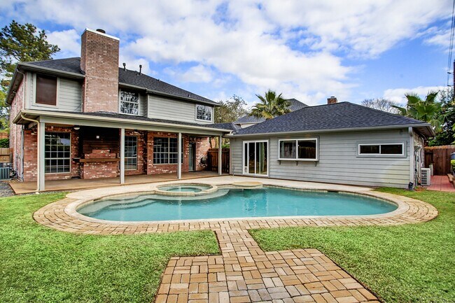 Building Photo - 23107 Lodgepoint Dr