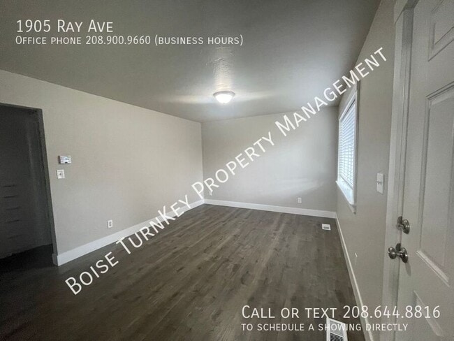 Building Photo - 1905 Ray Ave