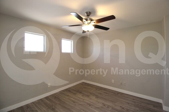 Building Photo - 44390 W McClelland Dr