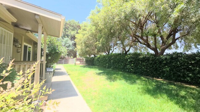 Building Photo - 4bed 2bath 3 car garage and Rv Boat Parking- Gorgeous Single Story House