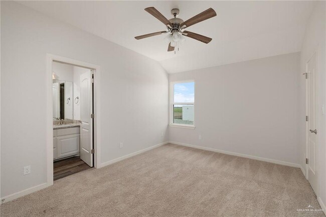 Building Photo - 4628 Estancia Pkwy