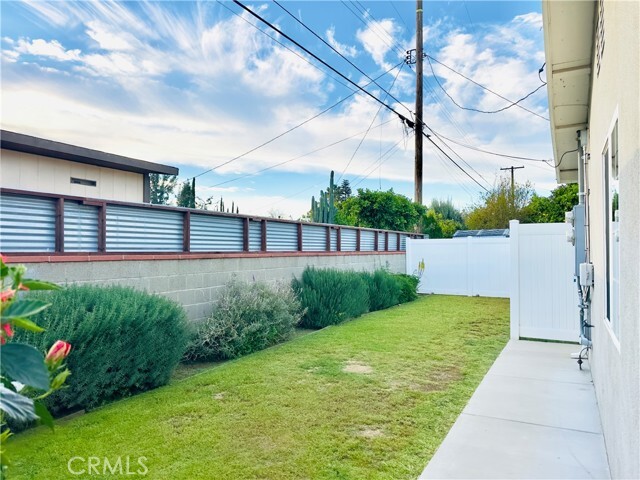 Building Photo - 8655 Ranchito Ave