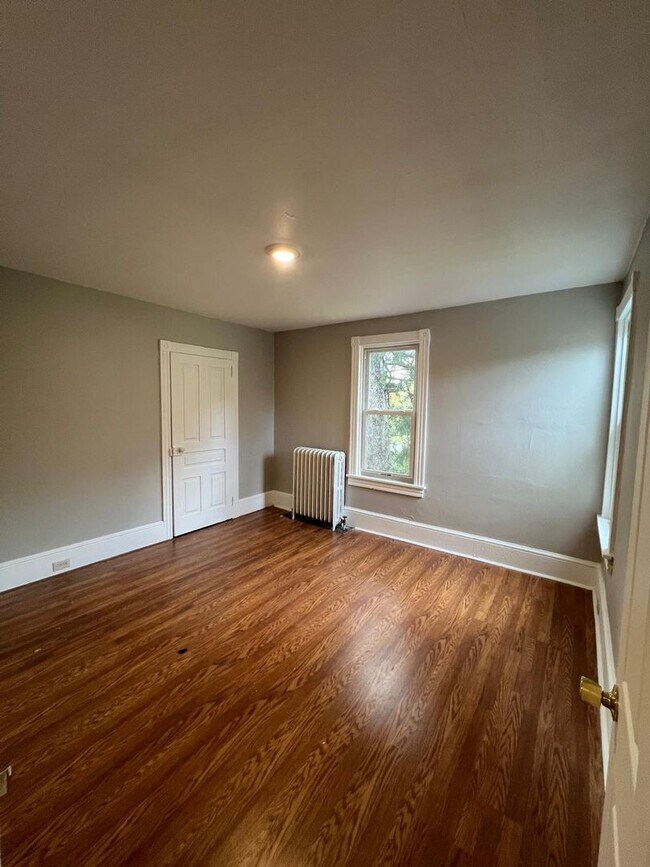 Building Photo - 501 Rugby Rd