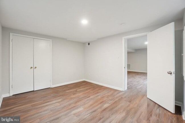 Building Photo - 1440 Woodacre Dr