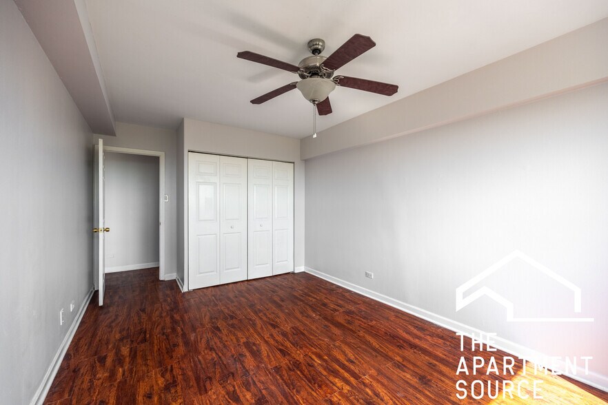 Building Photo - 4180 N Marine Dr