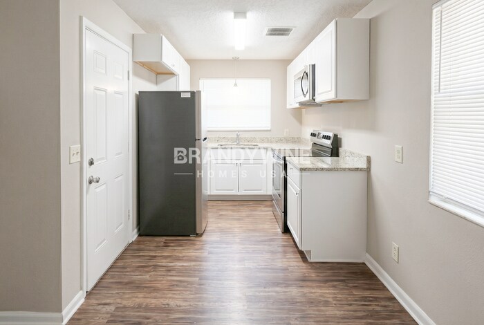 Building Photo - 4503 Anvers Blvd